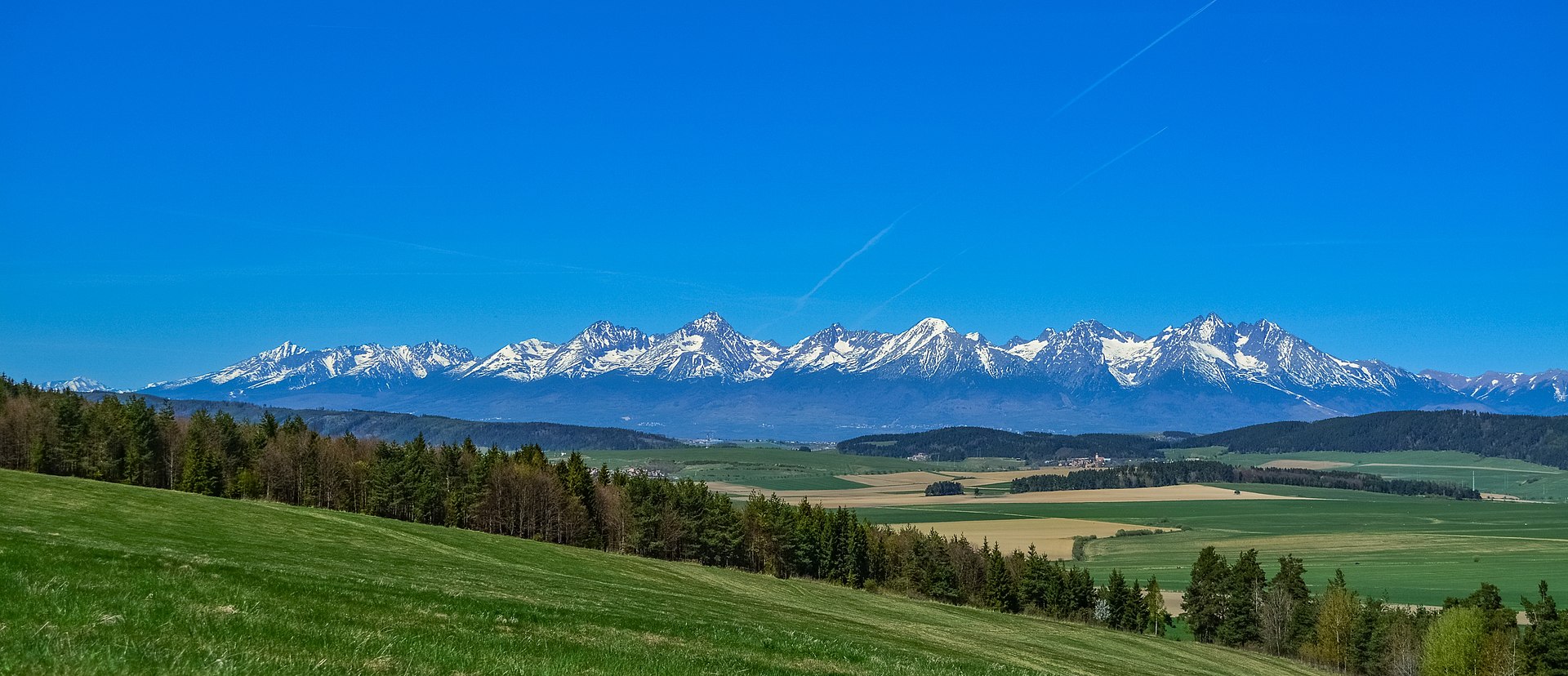 1920px-Vysoké_Tatry_panorama